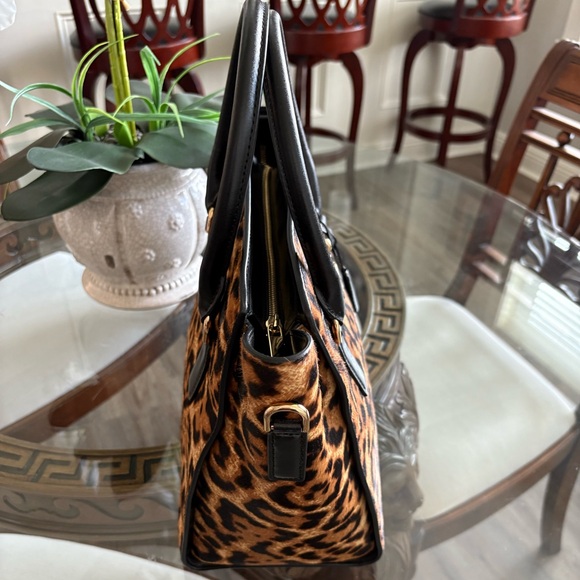 🤎🖤MICHAEL KORS HAMILTON LARGE CALF HAIR LEOPARD AND LEATHER SATCHEL BAG! 🤎🖤 - Picture 5 of 9